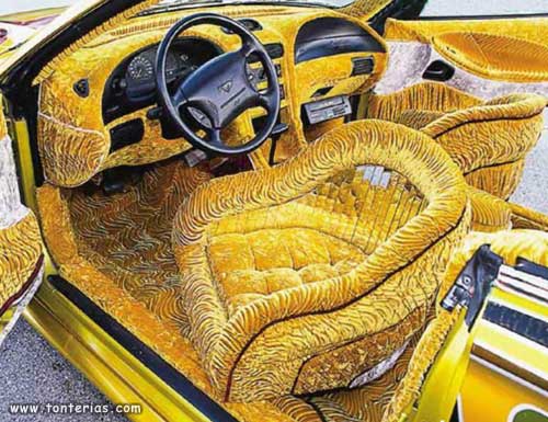 Carro Dourado